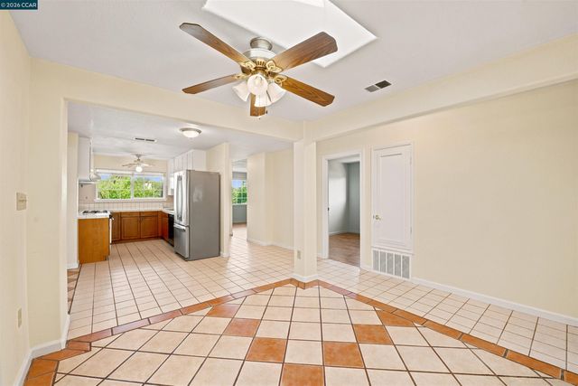 306 Winchester St, Vallejo, CA 94590