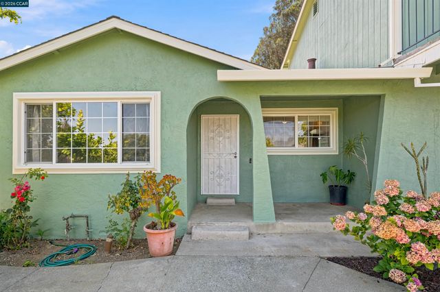 306 Winchester St, Vallejo, CA 94590