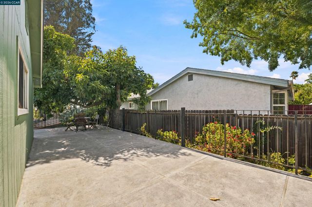 306 Winchester St, Vallejo, CA 94590