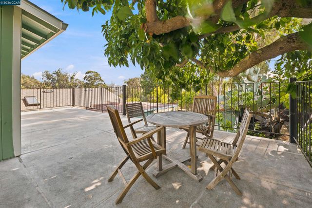 306 Winchester St, Vallejo, CA 94590