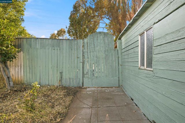 306 Winchester St, Vallejo, CA 94590