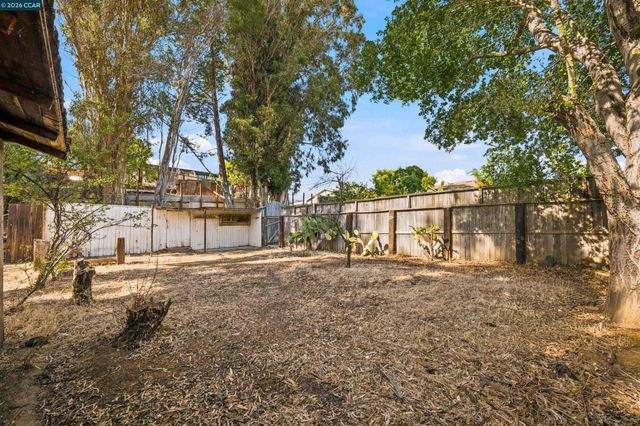 306 Winchester St, Vallejo, CA 94590