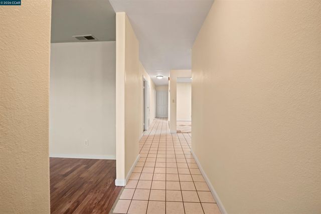 306 Winchester St, Vallejo, CA 94590