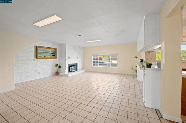 306 Winchester St, Vallejo, CA 94590