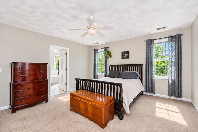 14 West Ledge Rd, Clinton, MA 01510