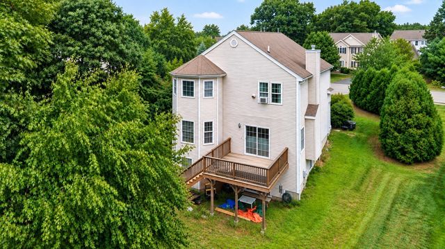 14 West Ledge Rd, Clinton, MA 01510