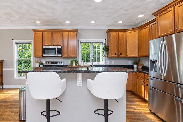 14 West Ledge Rd, Clinton, MA 01510