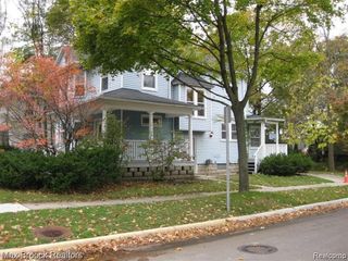 287 Oakland Avenue, Birmingham, MI 48009