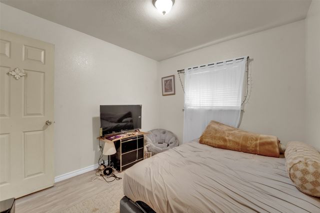 342 Meadowhill Drive, Garland, TX 75043