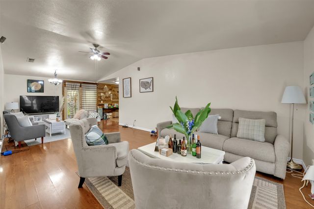 342 Meadowhill Drive, Garland, TX 75043