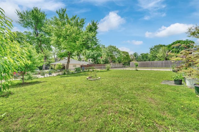 342 Meadowhill Drive, Garland, TX 75043