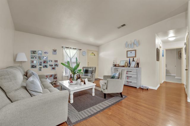342 Meadowhill Drive, Garland, TX 75043