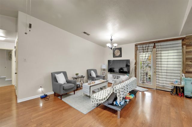 342 Meadowhill Drive, Garland, TX 75043