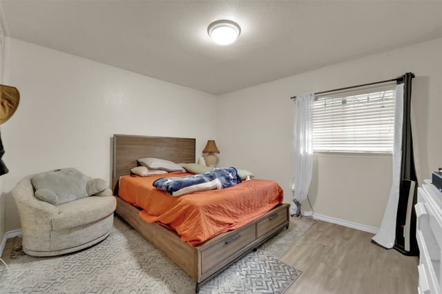342 Meadowhill Drive, Garland, TX 75043