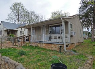 204 N Spring Street, Hardy, AR 72542