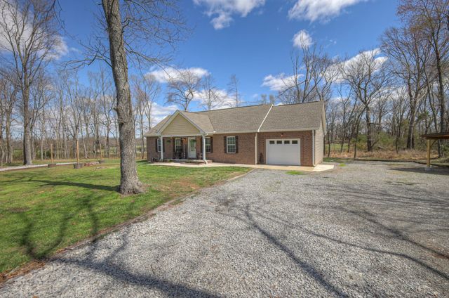 980 White Rd, Portland, TN 37148