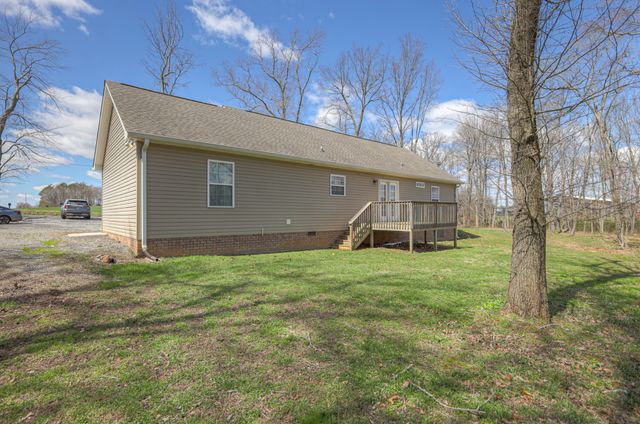 980 White Rd, Portland, TN 37148