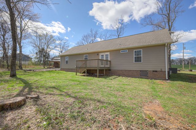 980 White Rd, Portland, TN 37148