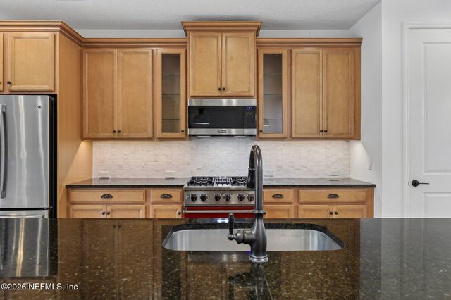 122 PINE MANOR Drive, Jacksonville, FL 32081