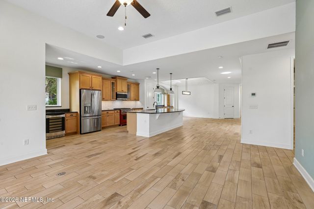 122 PINE MANOR Drive, Jacksonville, FL 32081