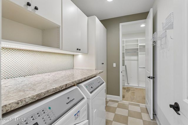 122 PINE MANOR Drive, Jacksonville, FL 32081