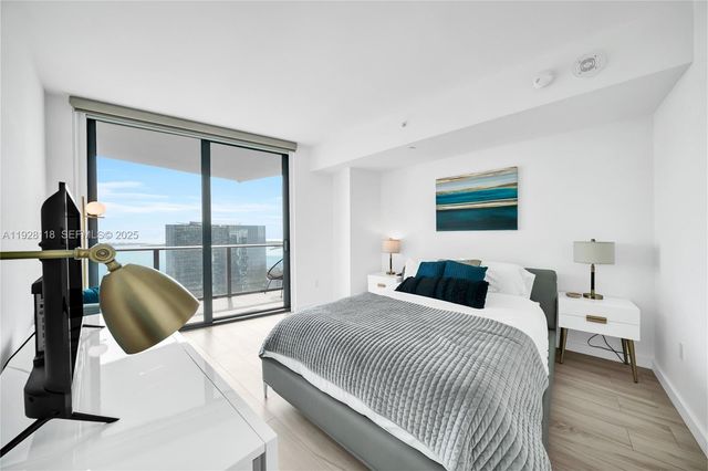 1300 S Miami Ave 4402, Miami, FL 33130