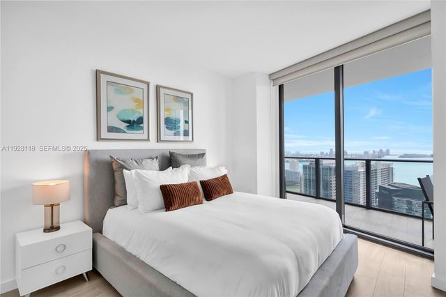 1300 S Miami Ave 4402, Miami, FL 33130