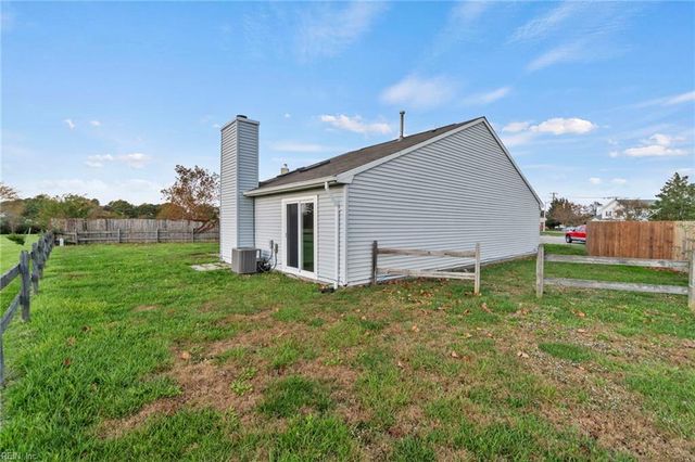 1709 Da Vinci DR, Virginia Beach, VA 23454