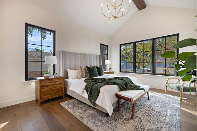 2705 Warren ST, Austin, TX 78703