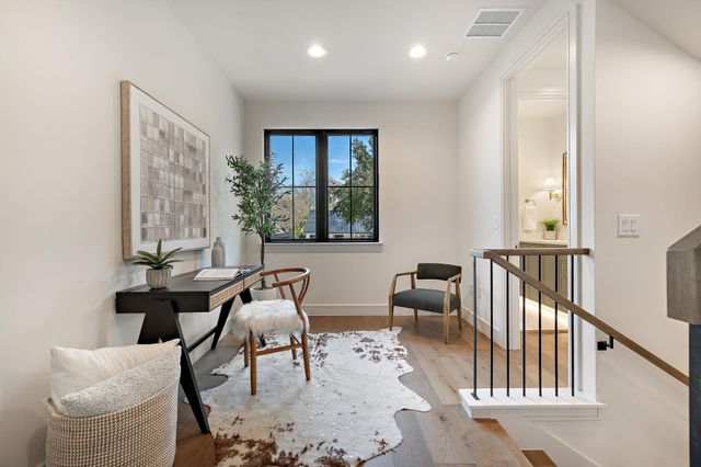 2705 Warren ST, Austin, TX 78703