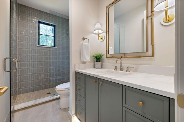 2705 Warren ST, Austin, TX 78703