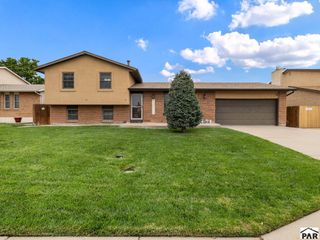 5 Chickadee Way, Pueblo, CO 81005