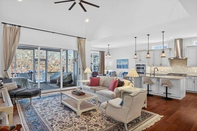 45 Snapping Bow, Plymouth, MA 02360