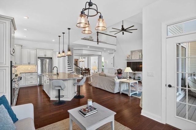 45 Snapping Bow, Plymouth, MA 02360