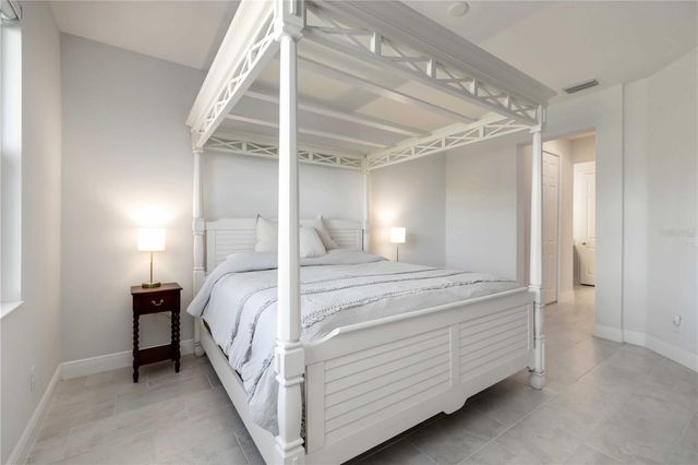 223 OKEEFFE CIRCLE, Bradenton, FL 34212