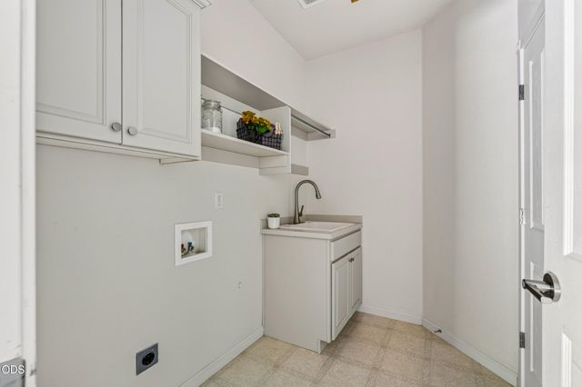 19870 Powers Road, Bend, OR 97702