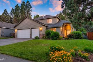 19870 Powers Road, Bend, OR 97702