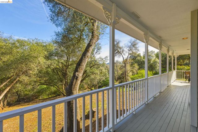 23401 Italian Bar Rd, Columbia, CA 95310