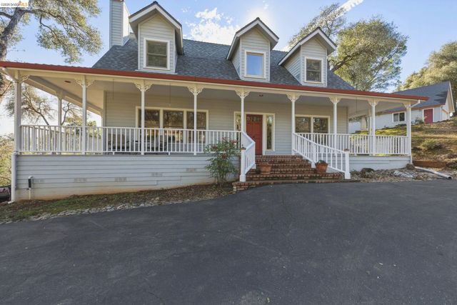 23401 Italian Bar Rd, Columbia, CA 95310