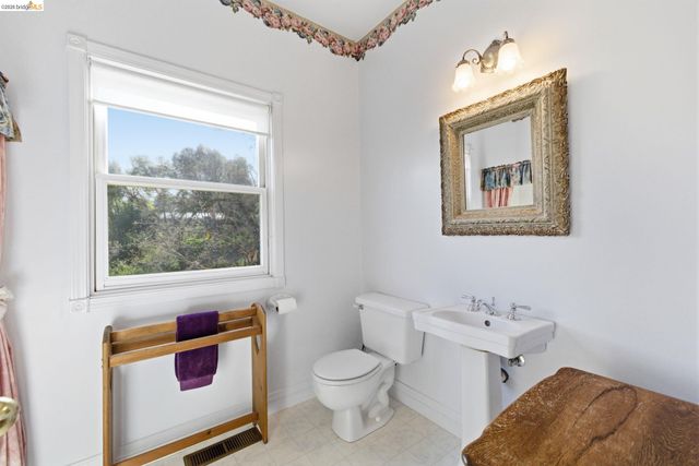 23401 Italian Bar Rd, Columbia, CA 95310