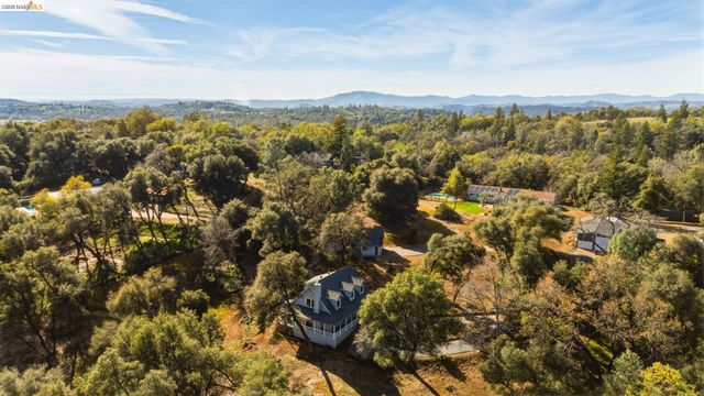 23401 Italian Bar Rd, Columbia, CA 95310