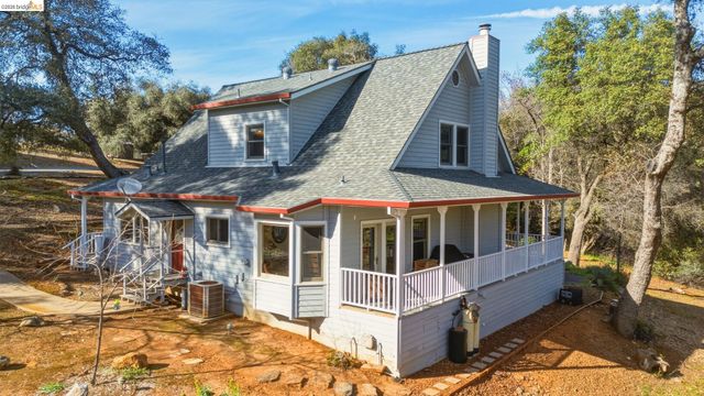 23401 Italian Bar Rd, Columbia, CA 95310