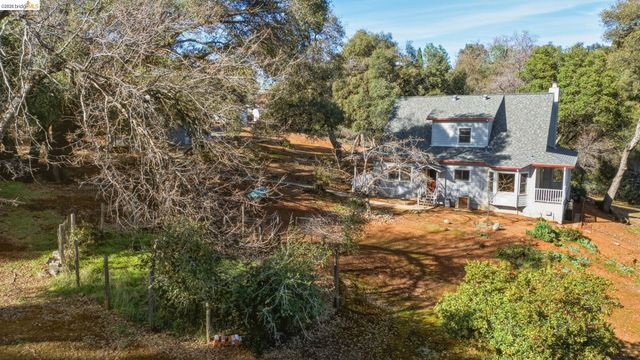 23401 Italian Bar Rd, Columbia, CA 95310