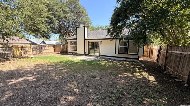 14263 Clover, San Antonio, TX 78217
