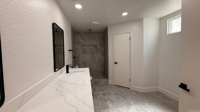 14263 Clover, San Antonio, TX 78217