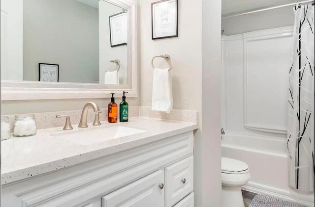 3631 Christopher Place, Grove City, OH 43123