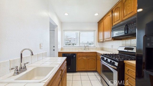 1529 E Avenue Q6, Palmdale, CA 93550