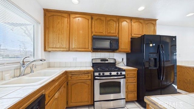 1529 E Avenue Q6, Palmdale, CA 93550