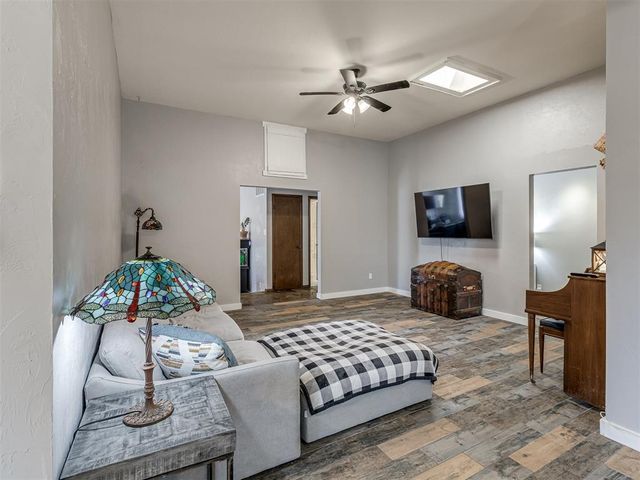 227 Abney SW, Piedmont, OK 73078