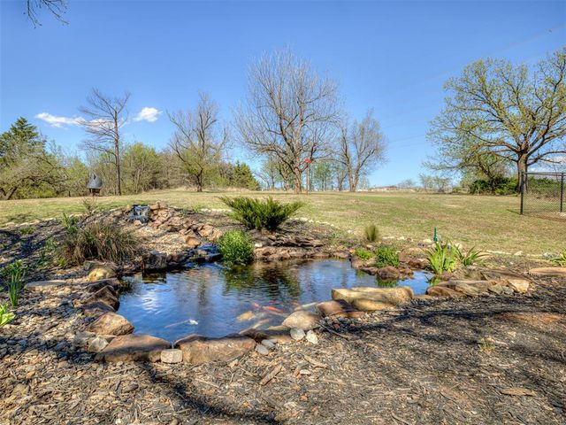 227 Abney SW, Piedmont, OK 73078
